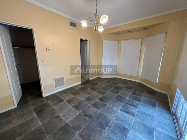 Casa en Alquiler en Pilar, G.B.A. Zona Norte