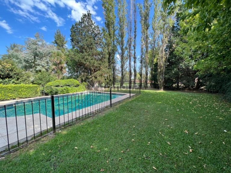 Casa en Alquiler en Pilar, G.B.A. Zona Norte