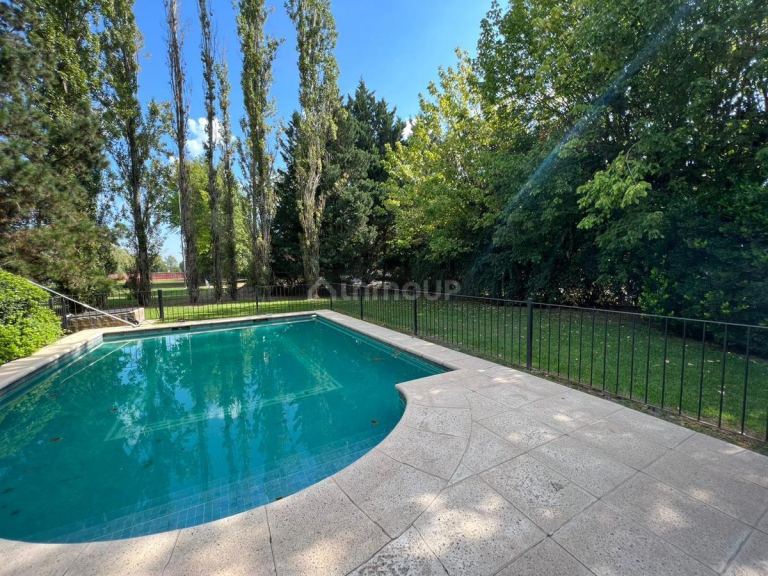 Casa en Alquiler en Pilar, G.B.A. Zona Norte