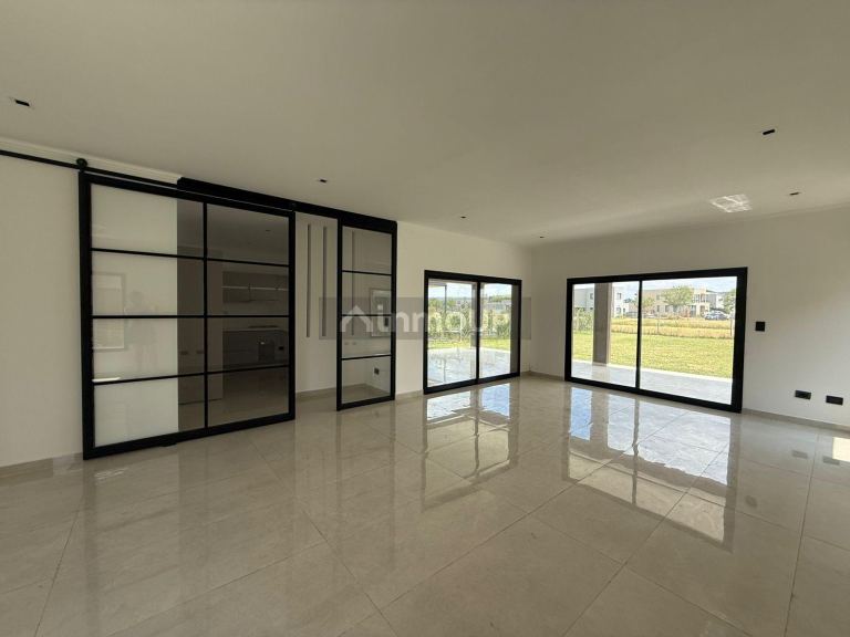 Casa en Venta en Pilar, G.B.A. Zona Norte