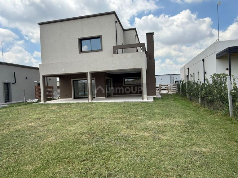 Casa en Venta en Pilar, G.B.A. Zona Norte