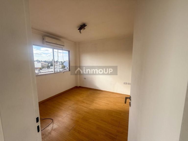 Departamento en Alquiler en Moron, G.B.A. Zona Oeste