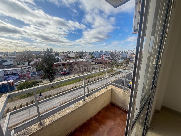 Departamento en Alquiler en Moron, G.B.A. Zona Oeste