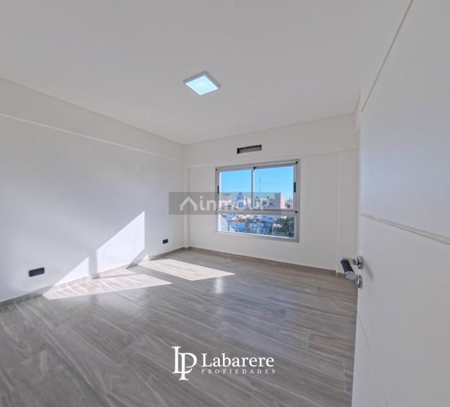 Departamento en Venta en Tres de Febrero, G.B.A. Zona Oeste