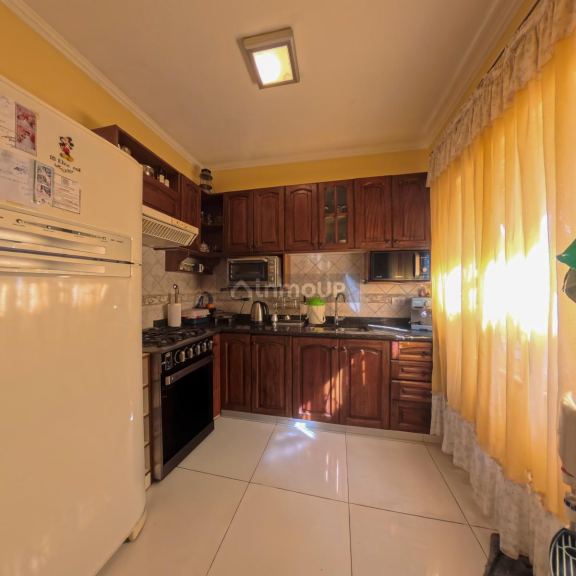 P H en Venta en Moron, G.B.A. Zona Oeste