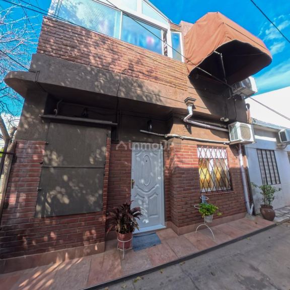 P H en Venta en Moron, G.B.A. Zona Oeste