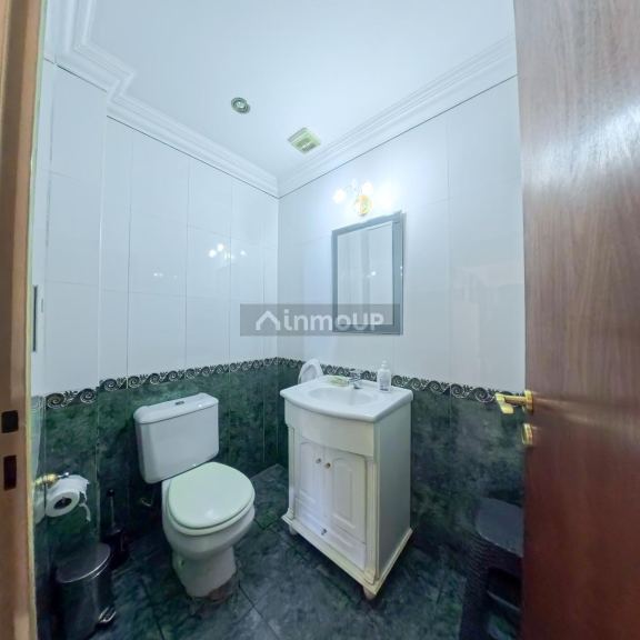 P H en Venta en Moron, G.B.A. Zona Oeste