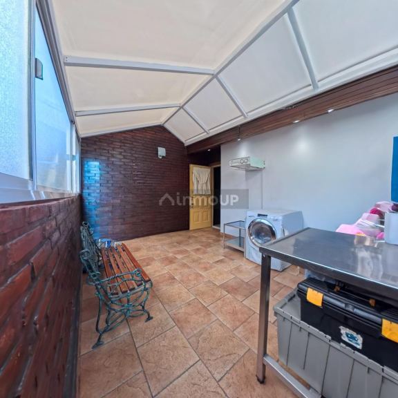 P H en Venta en Moron, G.B.A. Zona Oeste