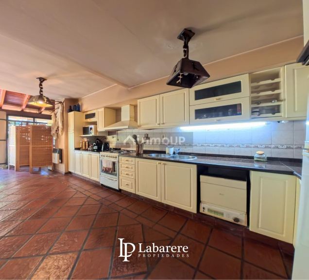 Casa en Venta en Moron, G.B.A. Zona Oeste