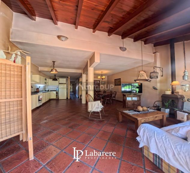 Casa en Venta en Moron, G.B.A. Zona Oeste