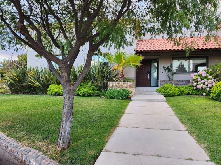 Casa en Venta en Lujan de Cuyo, Mendoza