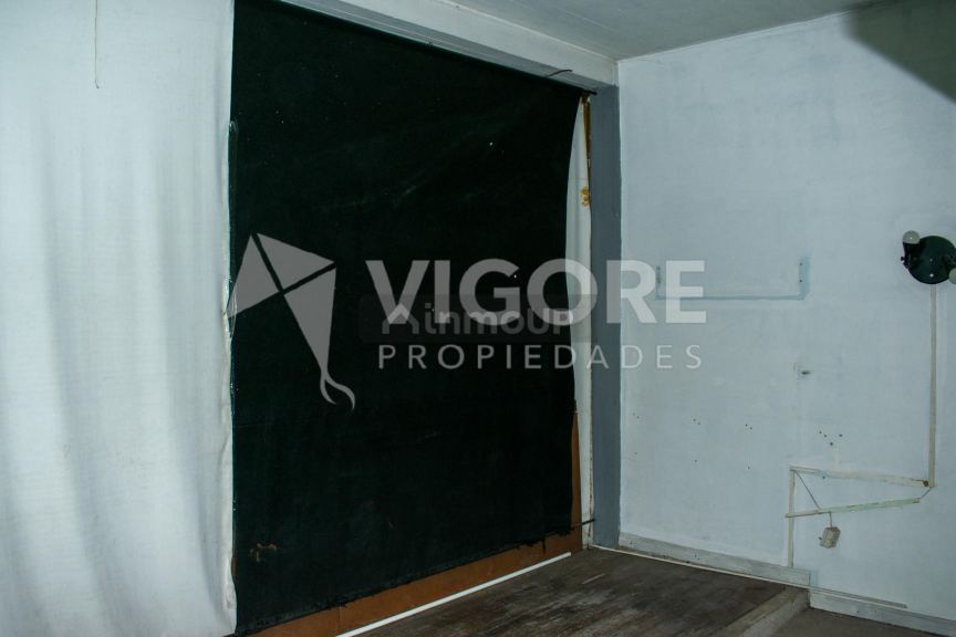 Local Comercial en Alquiler en Almirante Brown, G.B.A. Zona Sur