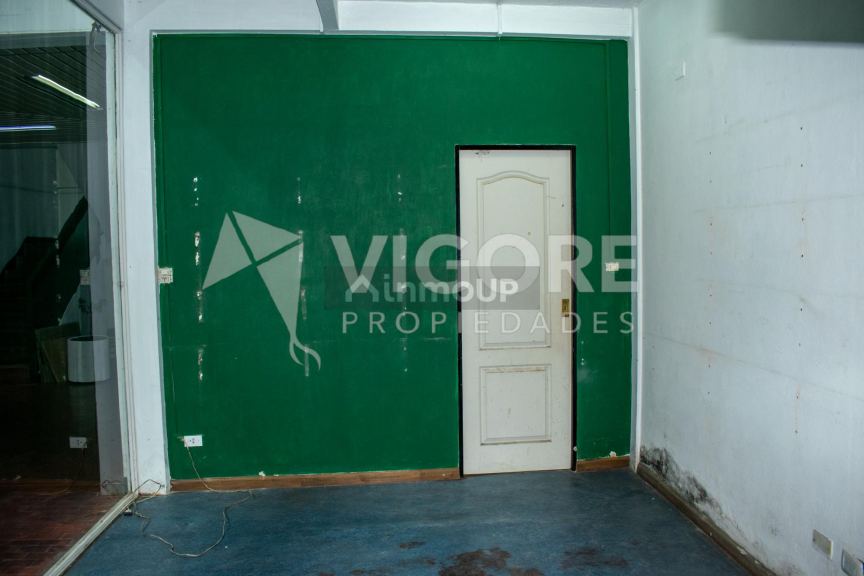 Local Comercial en Alquiler en Almirante Brown, G.B.A. Zona Sur