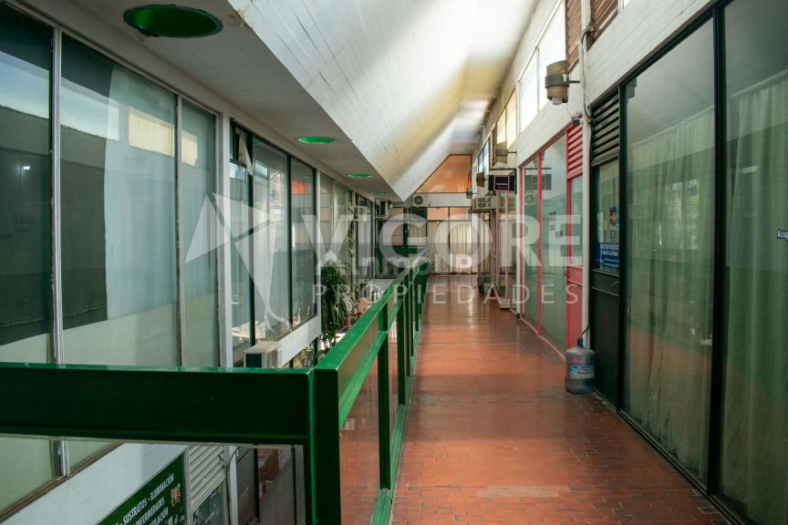 Local Comercial en Alquiler en Almirante Brown, G.B.A. Zona Sur