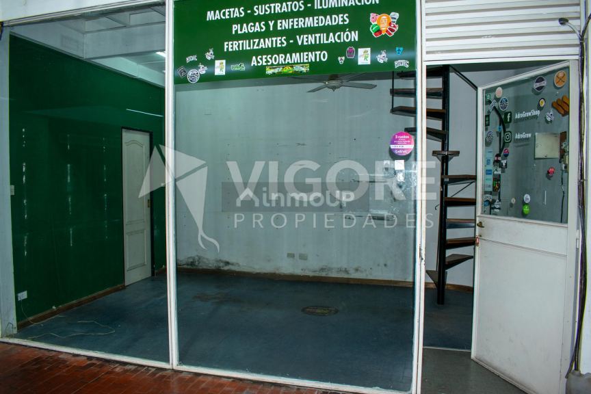 Local Comercial en Alquiler en Almirante Brown, G.B.A. Zona Sur