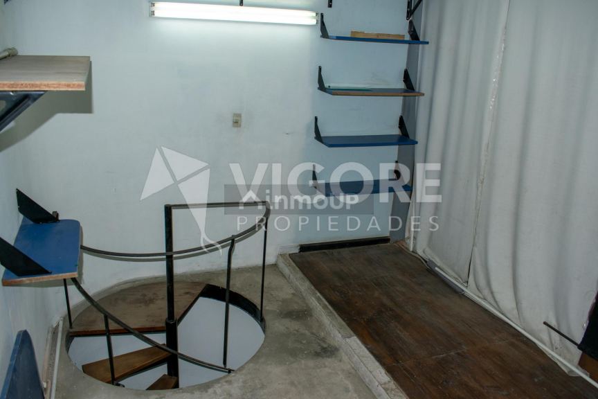 Local Comercial en Alquiler en Almirante Brown, G.B.A. Zona Sur