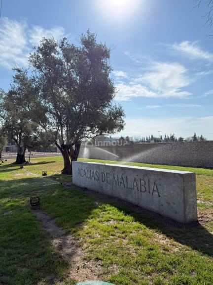 Lujan de Cuyo Av Malabia 2159