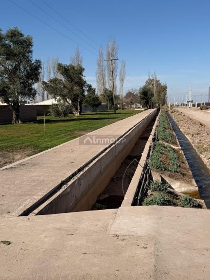 Lujan de Cuyo Av Malabia 2159