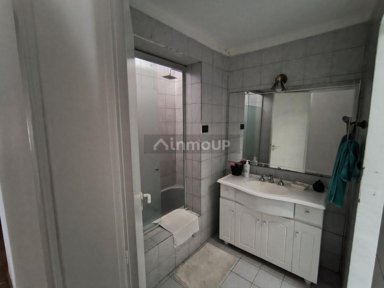 P H en Venta en La Plata, G.B.A. Zona Sur