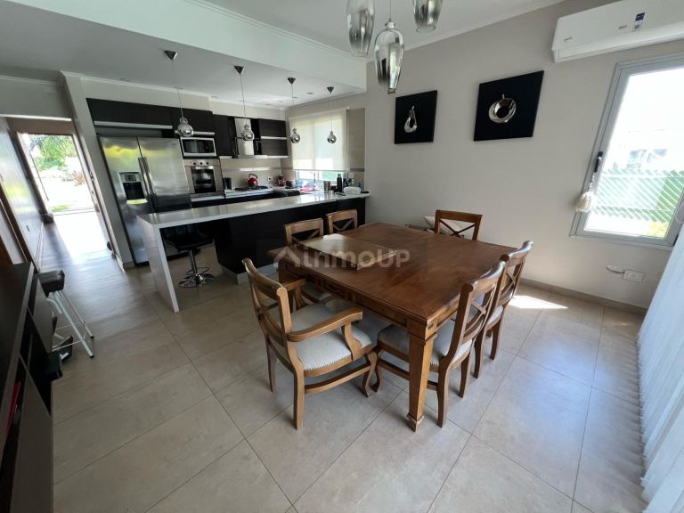 Casa en Alquiler en Berazategui, G.B.A. Zona Sur