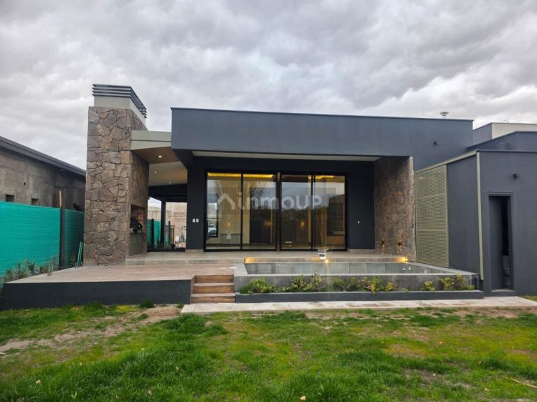 Casa en Venta en Maipu, Mendoza