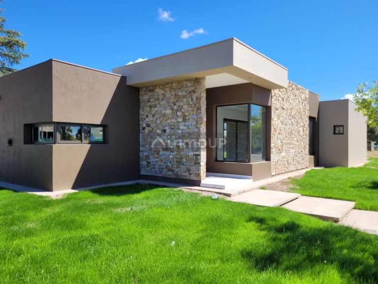 Casa en Venta en Maipu, Mendoza