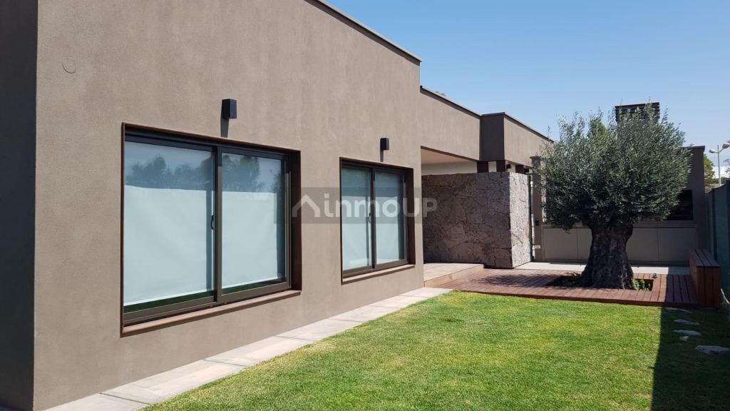 Casa en Venta en Guaymallen, Mendoza