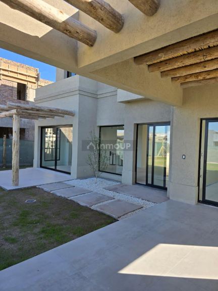 Casa en Venta en Lavalle, Mendoza