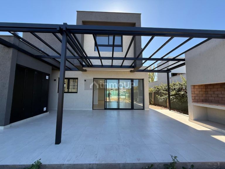 Casa en Venta en Lujan de Cuyo, Mendoza