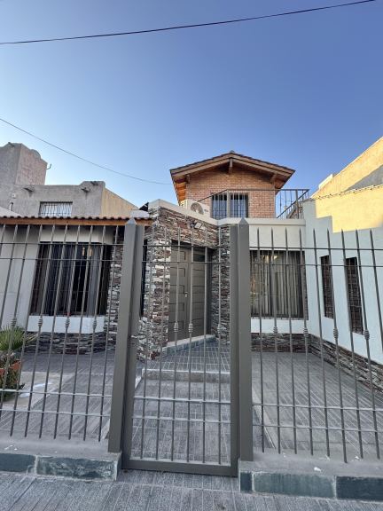 Casa en Venta en Guaymallen, Mendoza