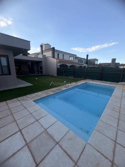 Casa en Venta en Guaymallen, Mendoza