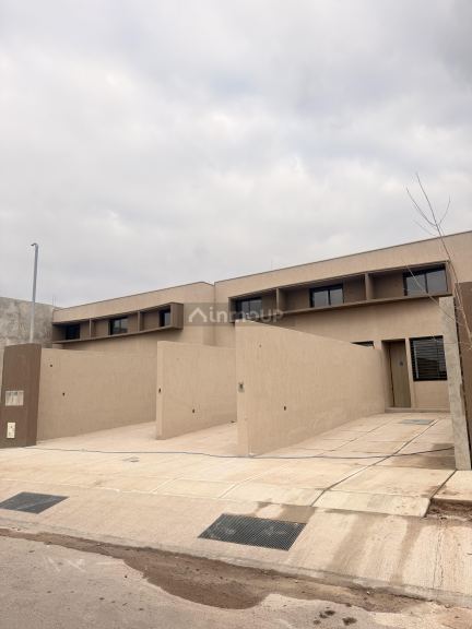 Duplex en Venta en Maipu, Mendoza