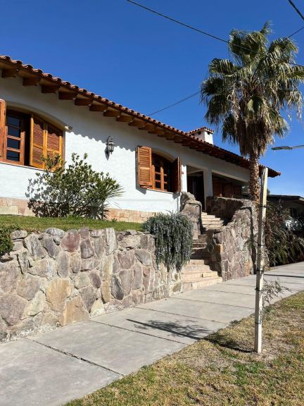 Casa en Alquiler en Capital, Mendoza