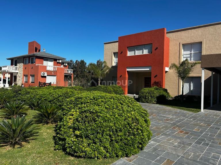 Casa en Venta en Pilar, G.B.A. Zona Norte