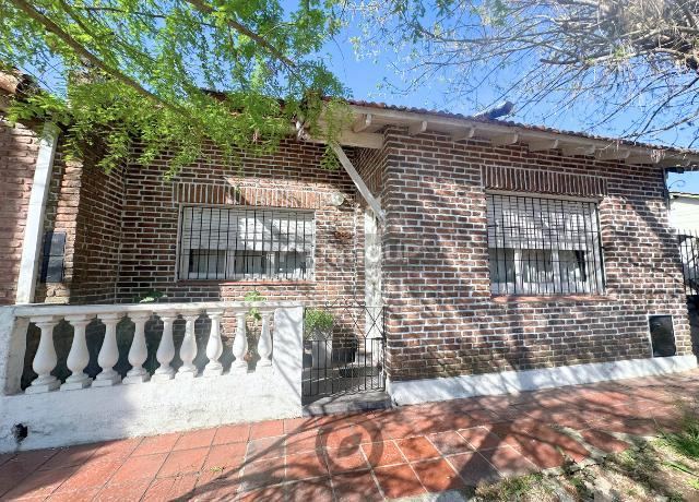 Casa en Venta en Almirante Brown, G.B.A. Zona Sur