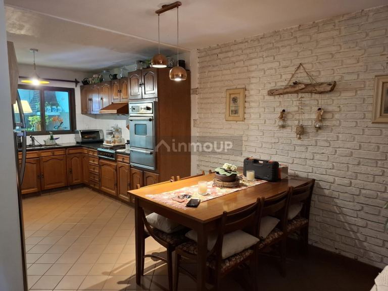 Casa en Venta en Almirante Brown, G.B.A. Zona Sur
