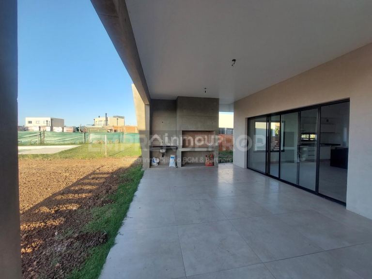 Casa en Alquiler en Pilar, G.B.A. Zona Norte