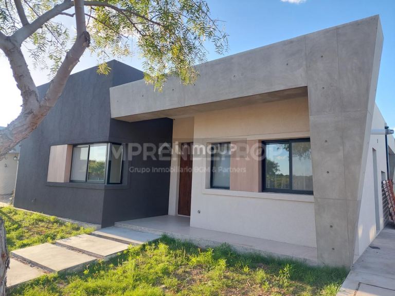Casa en Alquiler en Pilar, G.B.A. Zona Norte