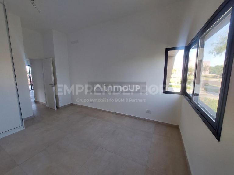 Casa en Alquiler en Pilar, G.B.A. Zona Norte
