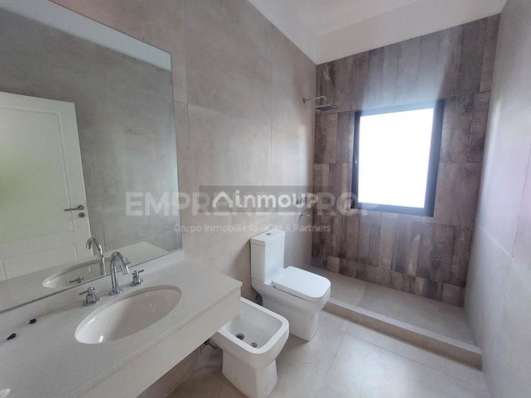 Casa en Alquiler en Pilar, G.B.A. Zona Norte