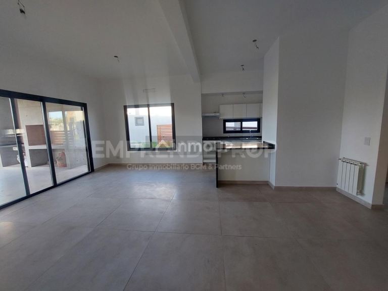 Casa en Alquiler en Pilar, G.B.A. Zona Norte
