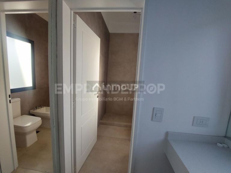 Casa en Alquiler en Pilar, G.B.A. Zona Norte