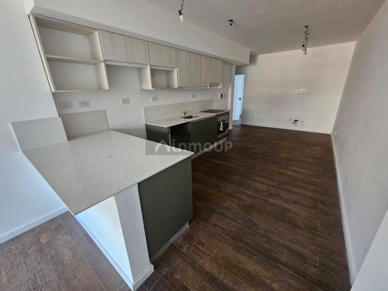 Departamento en Venta en San Cristobal, Capital Federal