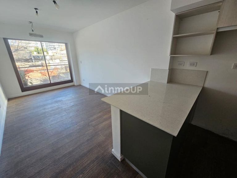 Departamento en Venta en San Cristobal, Capital Federal