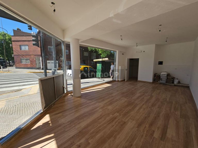 Local Comercial en Venta en Parque Patricios, Capital Federal
