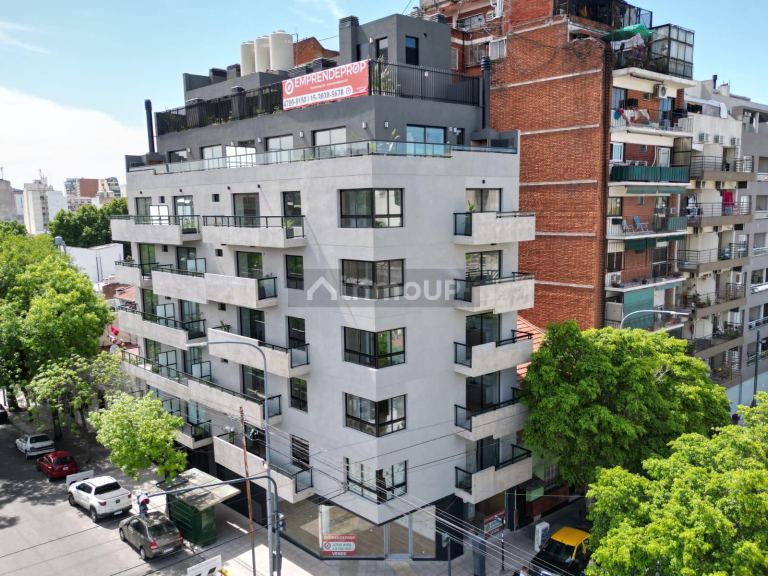 Local Comercial en Venta en Parque Patricios, Capital Federal