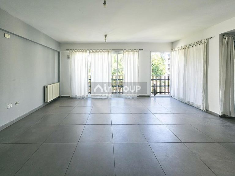 Departamento en Venta en San Isidro, G.B.A. Zona Norte