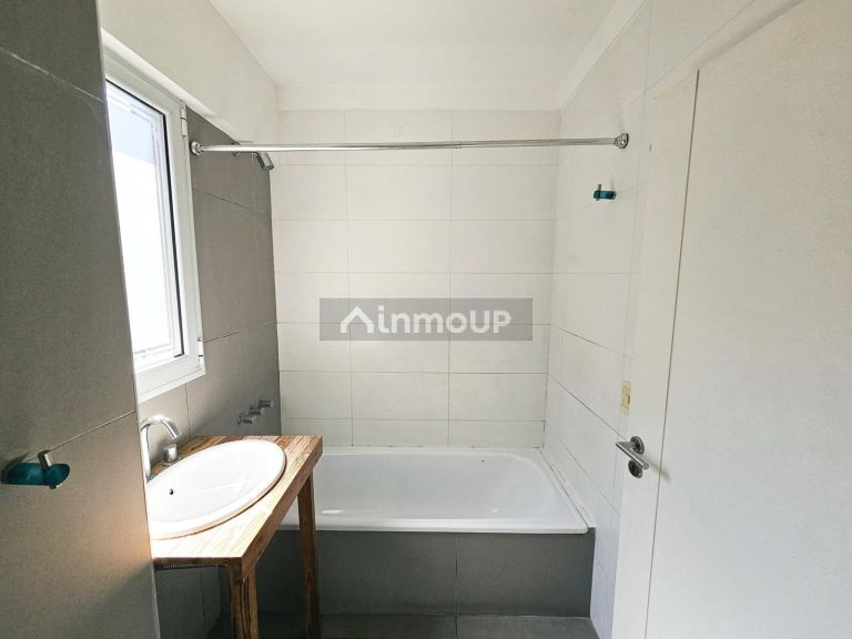 Departamento en Venta en San Isidro, G.B.A. Zona Norte