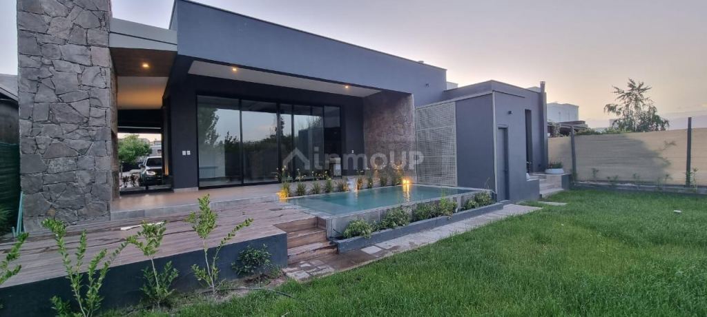 Casa en Venta en Maipu, Mendoza