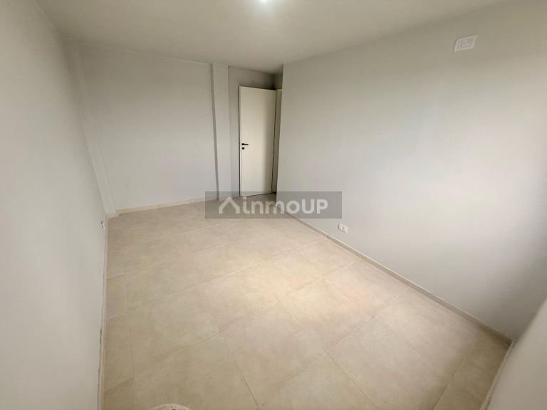Departamento en Venta en Tres de Febrero, G.B.A. Zona Oeste